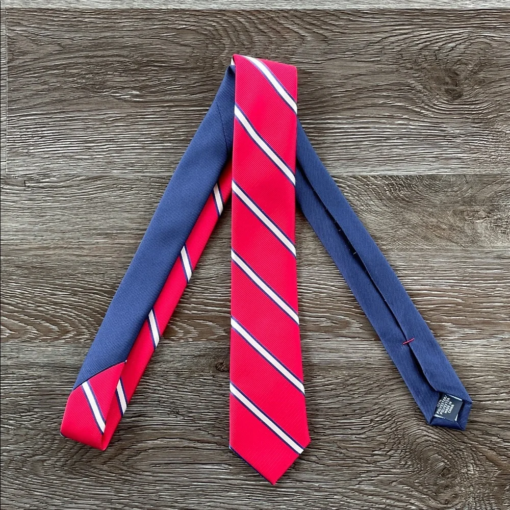 Tommy Hilfiger Tie Boy’s Classic Striped Red White Blue